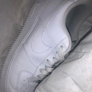 Air Force 1’s all white